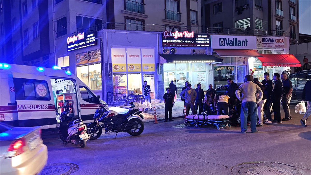 Gerede\'de motosiklet ile otomobil çarpıştı, sürücü yaralanarak hastaneye kaldırıldı