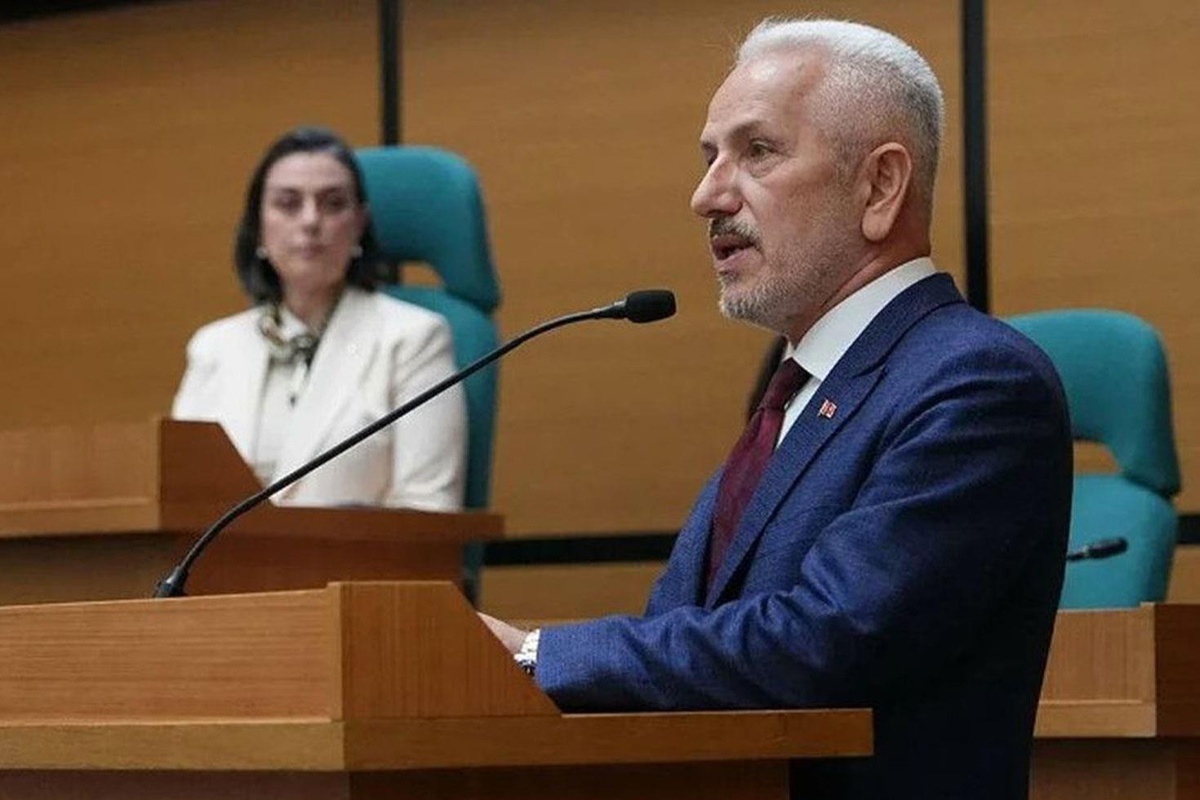 İBB soruşturmasında Üsküdar Belediye Meclis Üyesi Ekrem Baki dahil 6 şüpheli tutuklandı