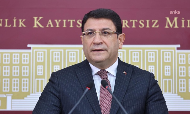 DEVA'lı Şahin, OVP'deki tutarsız hedefler için 'ekonomi yönetimi iflas etti' dedi