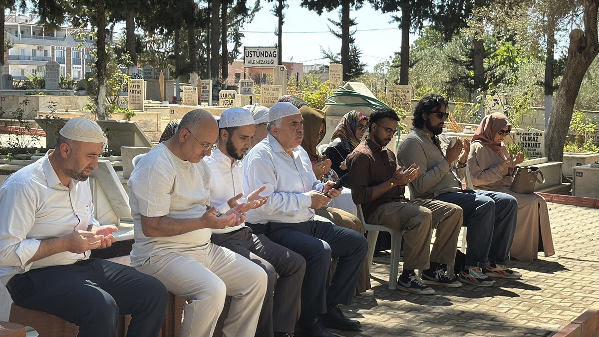 Ayşenur Ezgi Eygi, ölümünün ikinci yılında Didim\'de mezarı başında anıldı