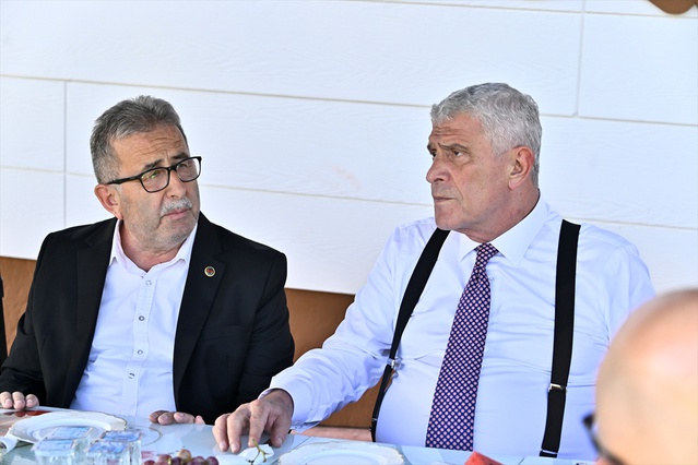İYİ Parti lideri Dervişoğlu, eşi vefat eden Korgan Belediye Başkanı'na taziyede bulundu