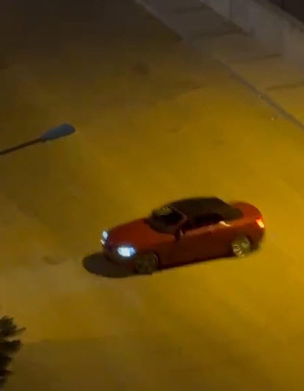 Drift atan sürücü İzmir Gaziemir\'de gözaltına alındı, ehliyetine 60 gün el konuldu