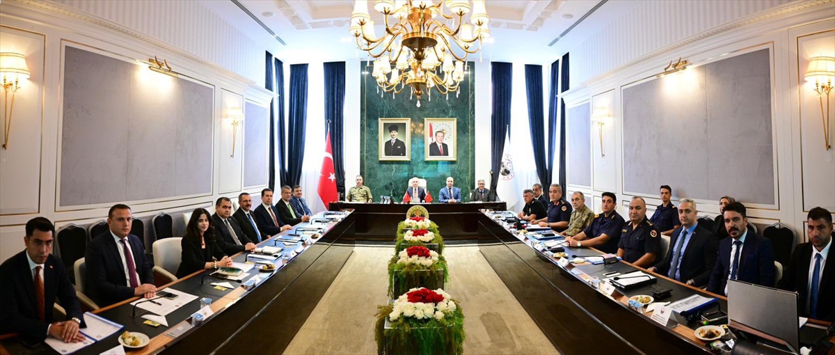 Kırklareli\'nde Vali Turan başkanlığında asayiş değerlendirmesi yapıldı