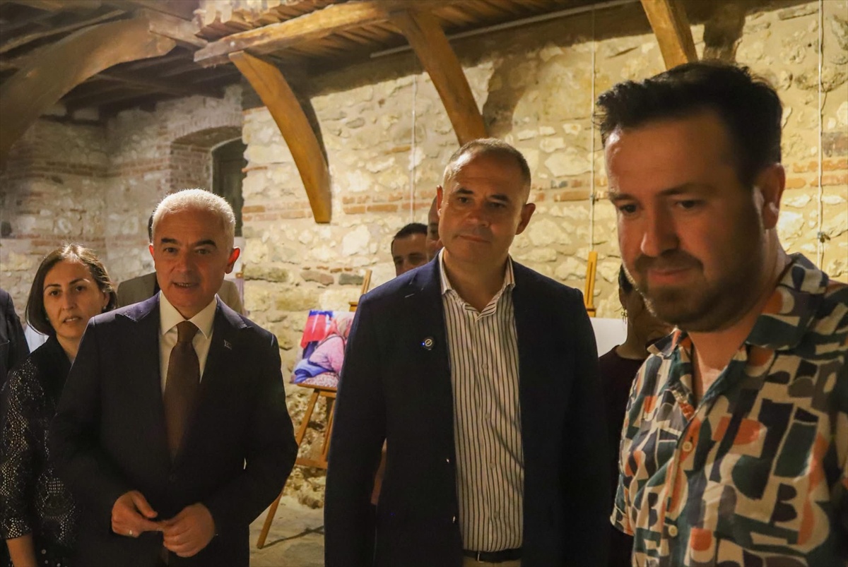 Kırklareli\'nde bağcılık kültürünü yansıtan fotoğraf sergisi açıldı