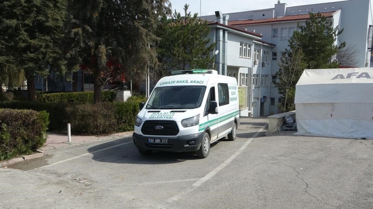 Malatya Hekimhan'da yalnız yaşayan emekli öğretmen evinde ölü bulundu