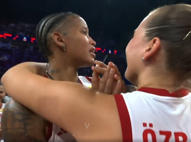 Melissa Vargas kendini tutamadı! Cansu'ya sarılıp hıçkıra hıçkıra ağladı