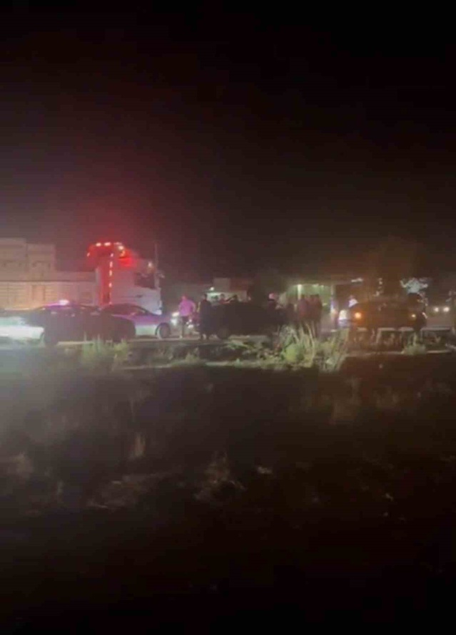 Şanlıurfa Siverek'te kaza sonrası kavga karayolunda uzun araç kuyruğu oluşturdu