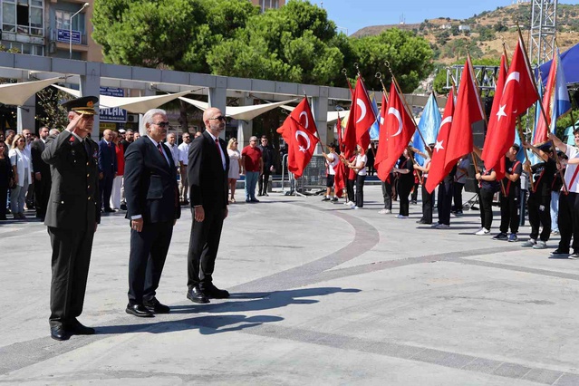Söke'nin düşman işgalinden kurtuluşunun 104. yıl dönümü törenle kutlandı, Başkan Arıkan konuştu