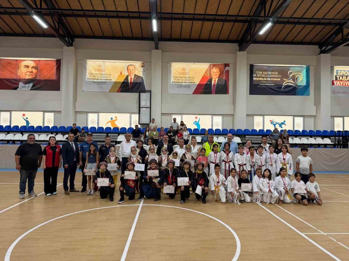 Sultanhisar\'da GSB Spor Okulları ve Yaz Kulübü kapanış şenliğinde çocuklar doyasıya eğlendi