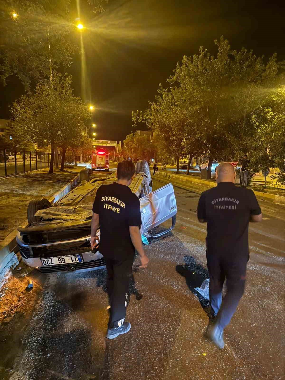 Diyarbakır Ergani'de takla atan otomobilde sürücü ağır yaralandı
