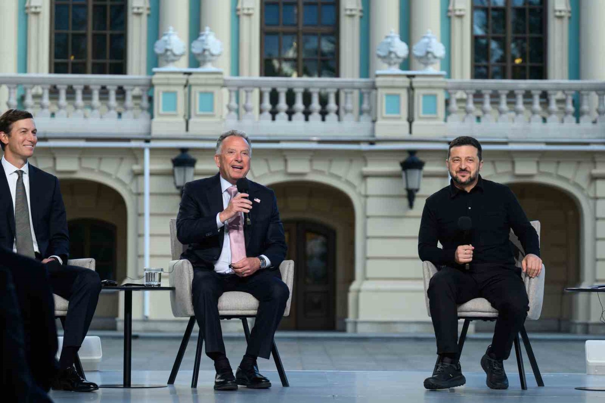 ABD\'li Witkoff ve Kushner Kiev\'de Zelenskiy ile Görüştü, Barış İçin Üçlü Formata Dönüş Önerildi