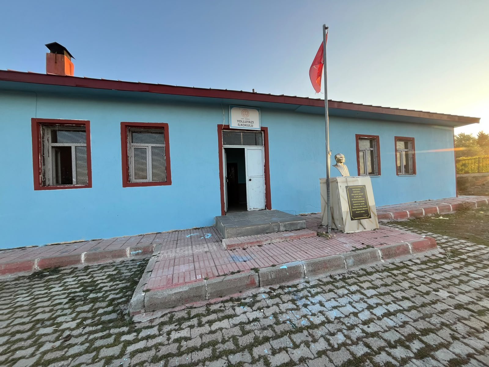 Ağrı'da 158 okul bakımdan geçti, 48 okul doğalgaza kavuştu