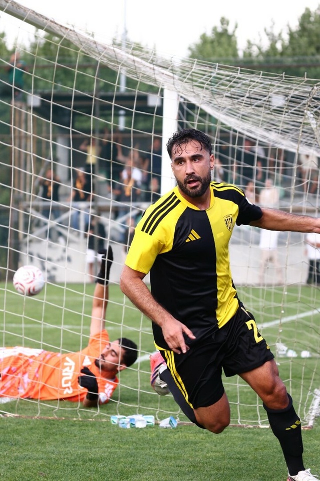 Aliağa FK, Arnavutköy deplasmanından 4-1'lik galibiyetle döndü, Muammer 3 gol attı