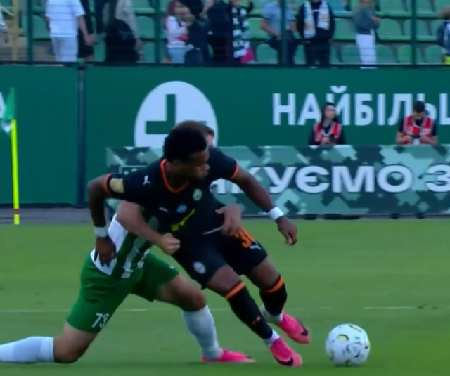 Arda Turan'ı çıldırtan pozisyon! Spiker kahkahalara boğuldu