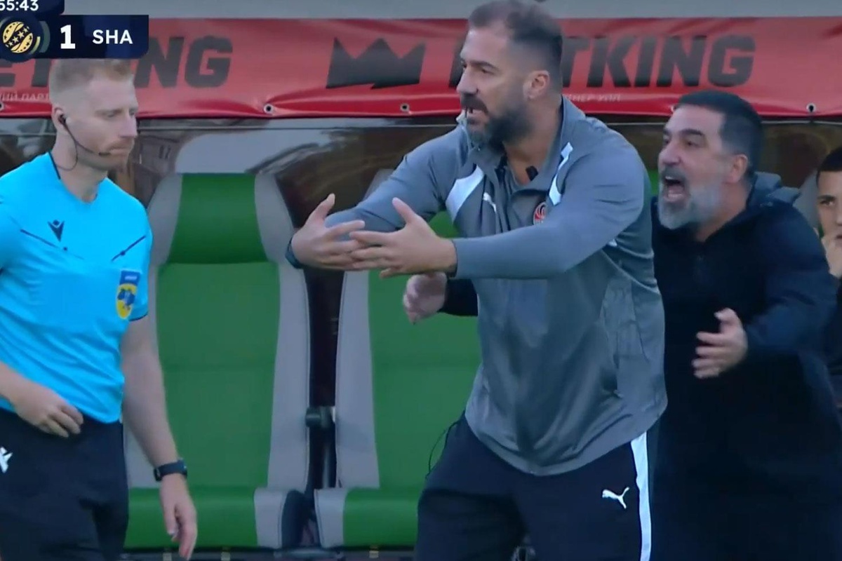 Arda Turan\'ı çıldırtan pozisyon! Spiker kahkahalara boğuldu