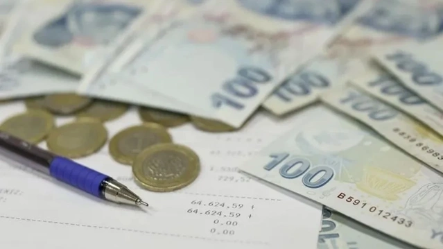 Ekonomistler 2027 asgari ücret zammını yüzde 25-30 aralığında tahmin ediyor