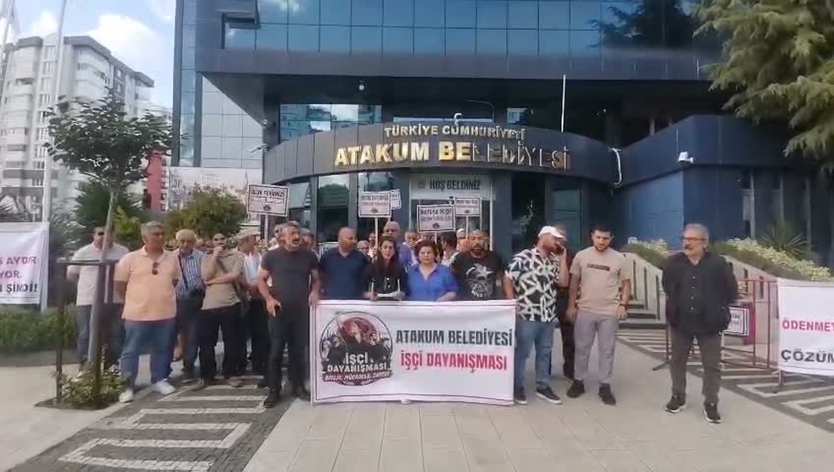 Atakum\'da 5 aydır maaş alamayan belediye işçileri açlık grevi tehdidinde bulundu