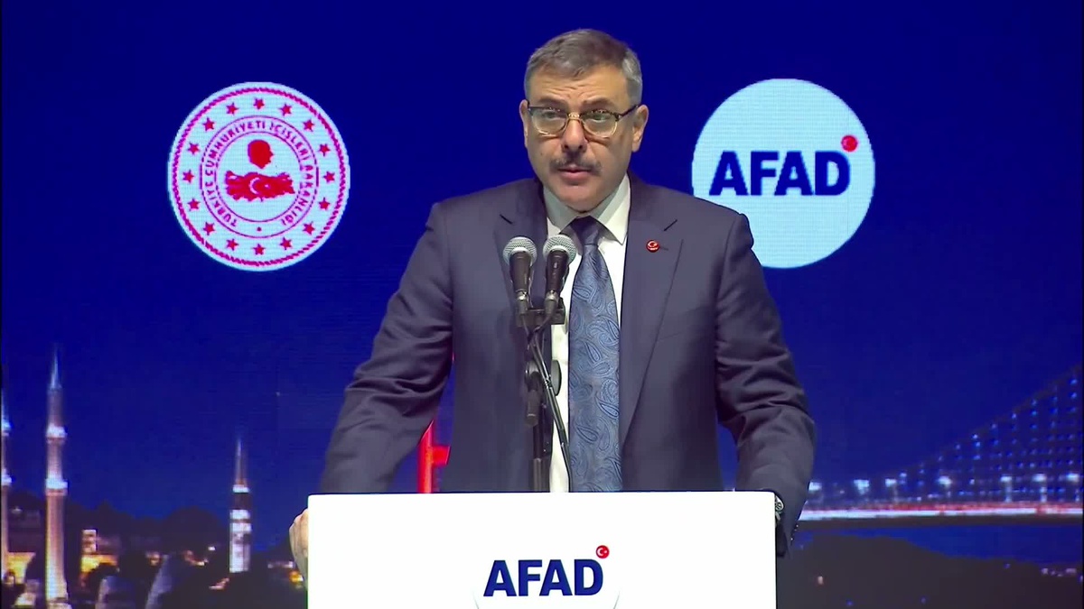 Bakan Çiftçi: Depremi engelleyemeyiz, afete dönüşmesini önleyebiliriz
