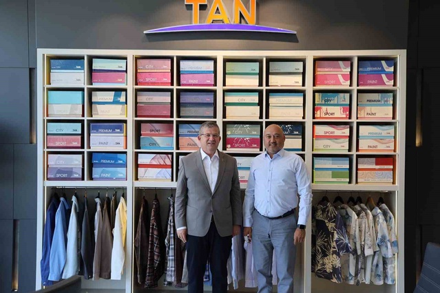 AK Parti Denizli İl Başkanı Subaşıoğlu, tekstilci Mehmet Ali Tan'ı fabrikasında ziyaret etti