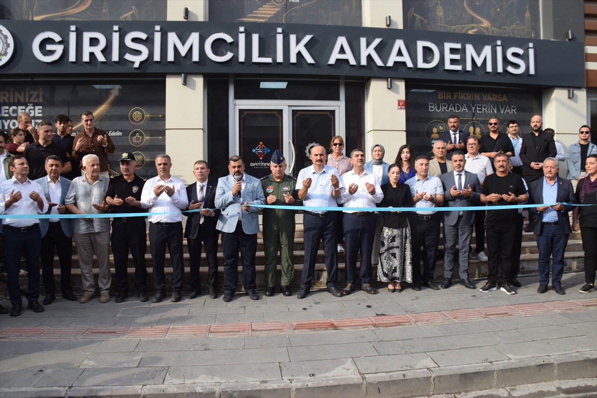 Batman\'da Girişimcilik Akademisi törenle hizmete açıldı