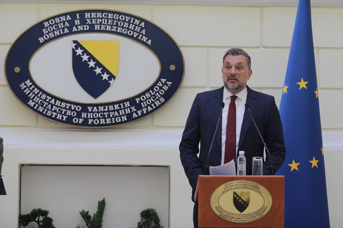 Bosna Hersek, Mladic\'in Sırbistan\'da gömülmesi sonrası ilişkileri asgariye indirecek