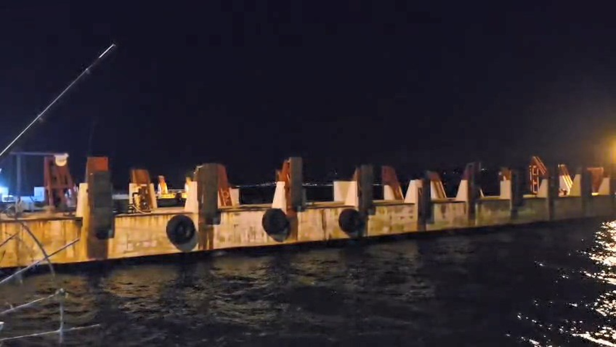Mudanya\'da İDO deniz otobüsü iskeleye çarptı, yolcular panik yaşadı