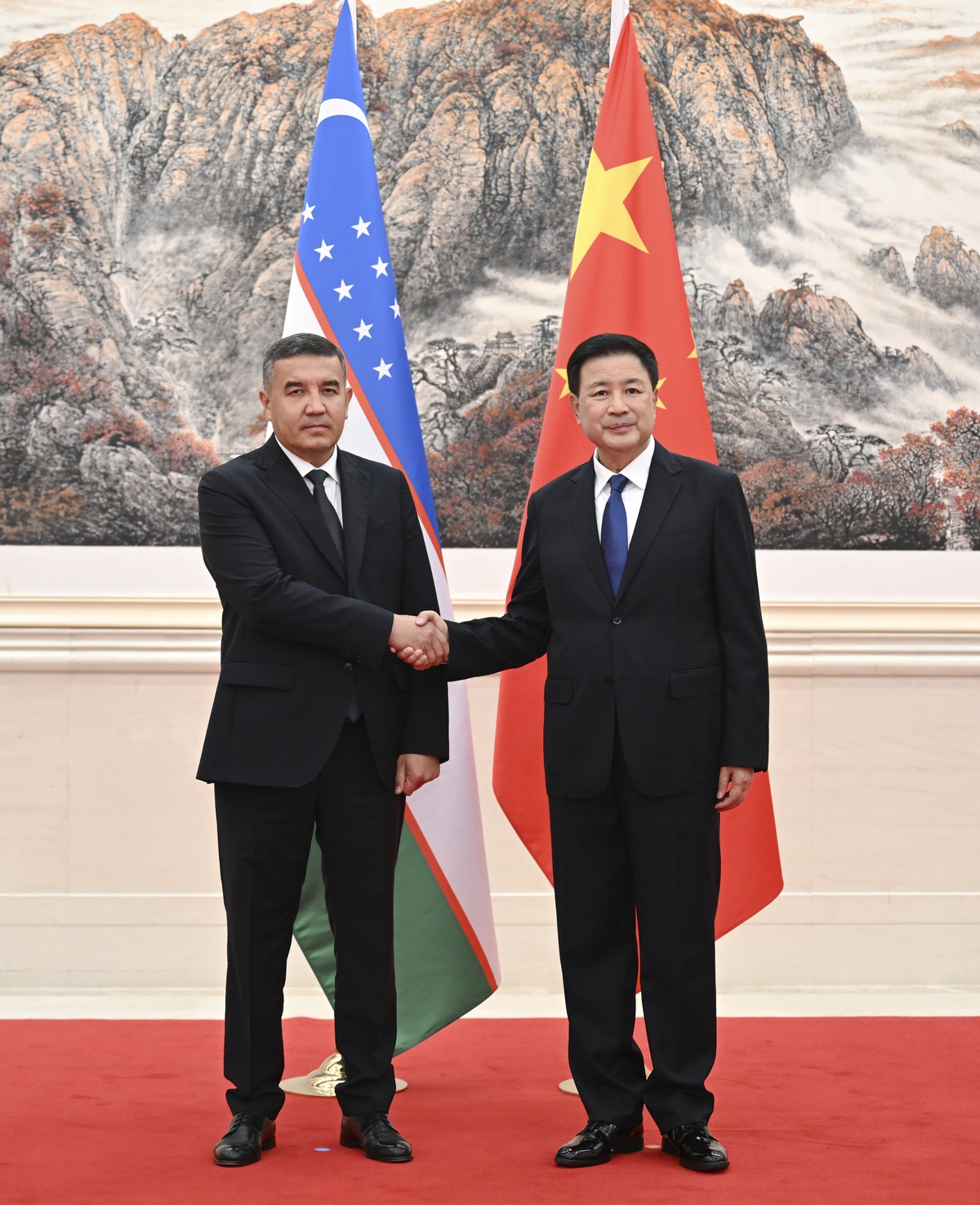 Çin Bakanı Wang, Laos ve Özbekistanlı mevkidaşlarıyla güvenlik işbirliğini görüştü