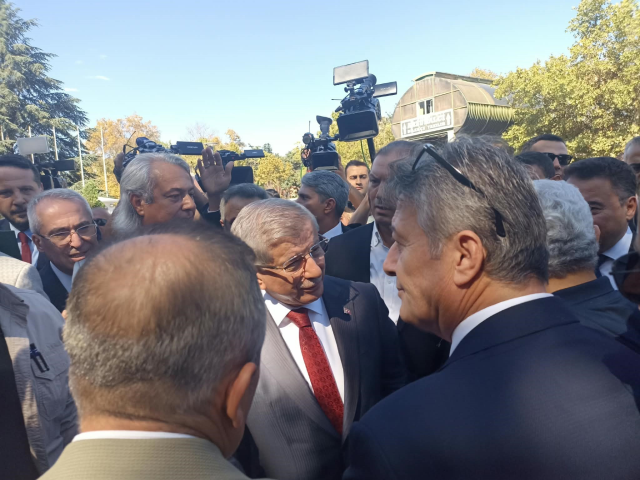 Davutoğlu şüpheli sıfatıyla adliyede