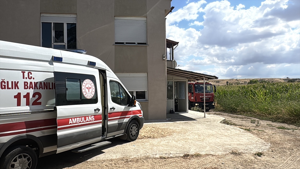 Edirne\'de mutfak tüpünün parlamasıyla çıkan yangında 1 kişi yaralandı