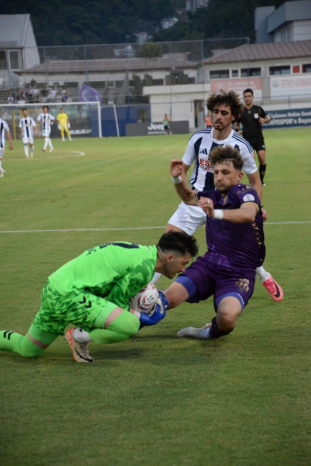 Fethiyespor sezonun ilk maçında evinde 52 Orduspor'a 3-0 yenildi