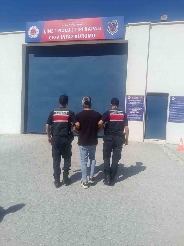 Aydın Karpuzlu'da 8 yıl 4 ay hapis cezası olan hükümlü jandarmadan kaçamadı