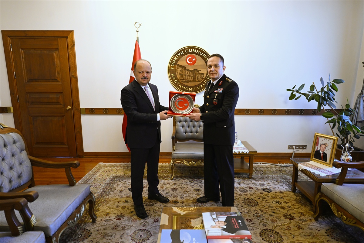 Yeni Kastamonu Jandarma Komutanı Baydar, Vali Dallı\'yı makamında ziyaret etti
