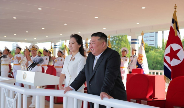 Kim Jong Un düğmeye bastı! Nükleer kapasiteli dev artık görevde