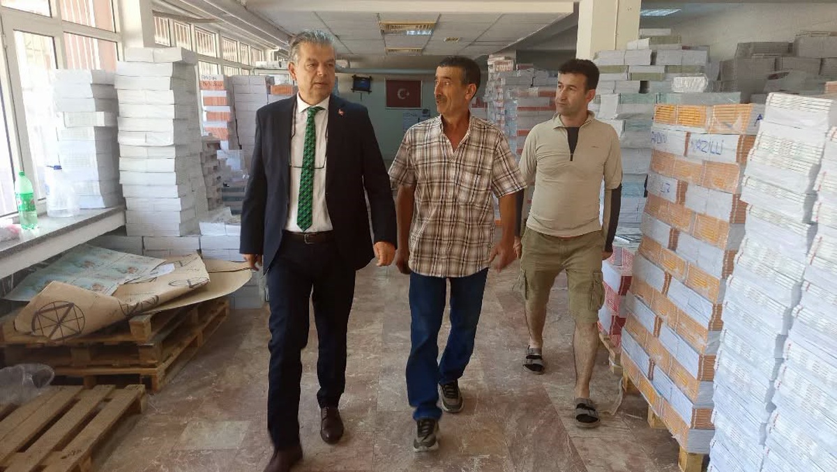 Nazilli\'de ders kitapları için depo denetimi yapıldı, öğrencilere zamanında ulaştırılacak