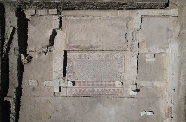 Pompeiopolis'teki kazılarda 105 metrekarelik 1700 yıllık mozaik ve Eros başı bulundu