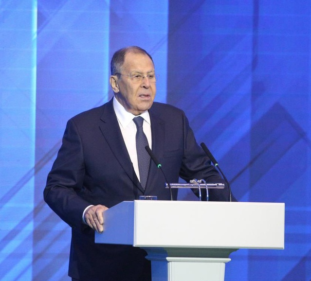 Lavrov: Almanya'nın kararları gerçek bir savaşın başlangıcı, onlar yine savaş istiyor