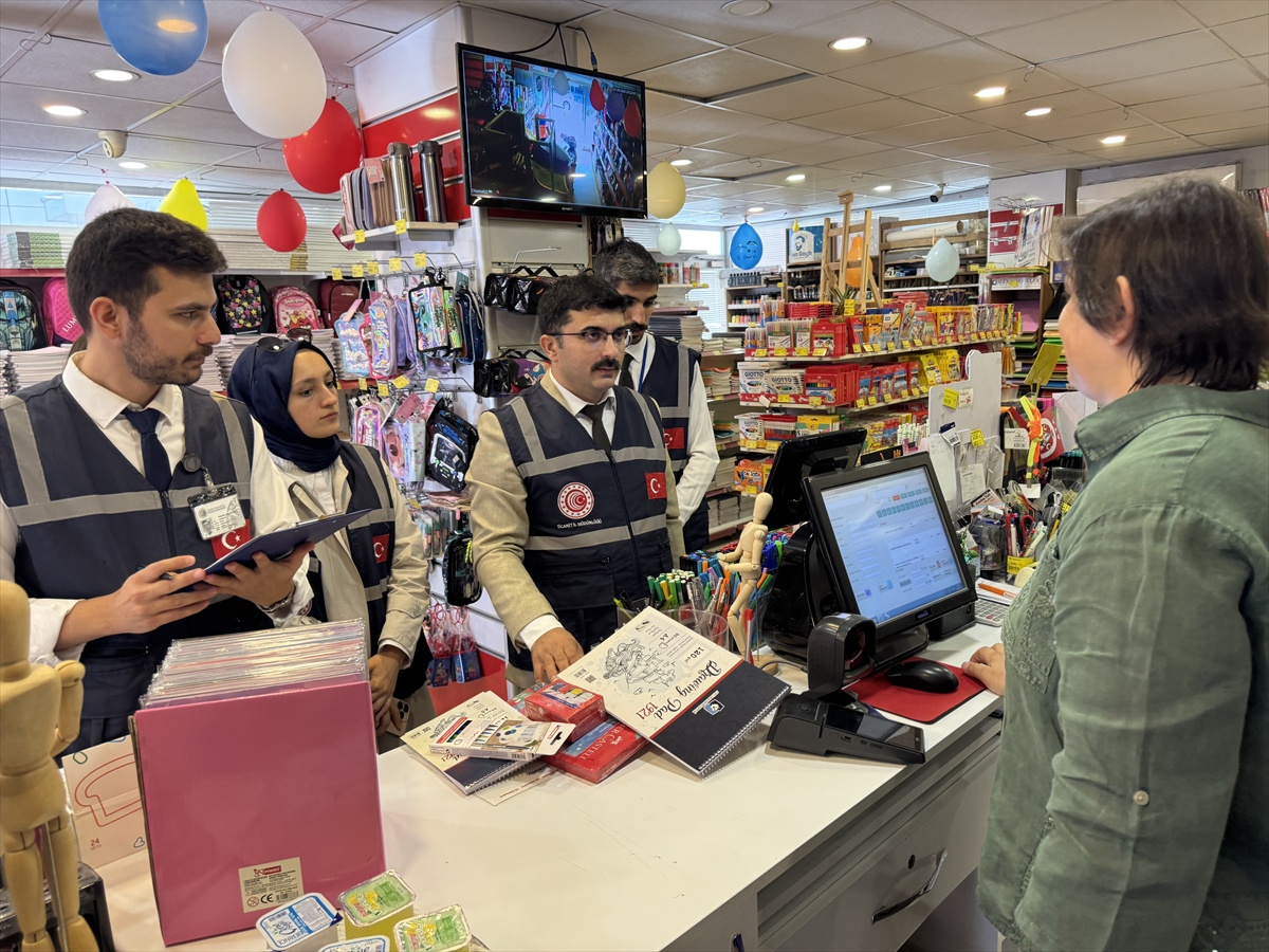 Sakarya ve Kocaeli\'de kırtasiyelerde fahiş fiyat denetimi yapıldı