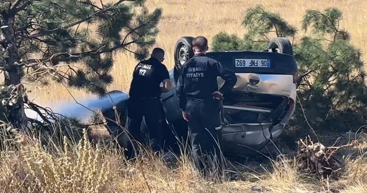 Kütahya Tavşanlı\'da otomobil 70 metre sürüklenip takla attı; sürücü kazayı yara almadan atlattı