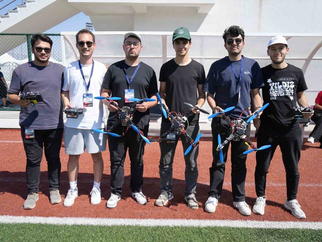 TEKNOFEST Sürü İHA Yarışması'nın finali Gaziantep'te 19 takımla başladı