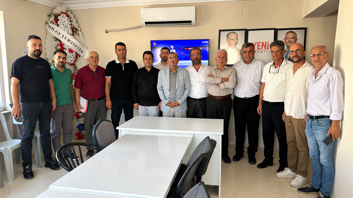 YENİ Parti\'de 11 ilçe başkanı, kongrede kurucu il başkanı Ünal Ateş\'i destekleme kararı aldı