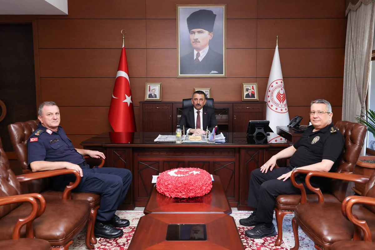 Zonguldak\'ta Vali Hacıbektaşoğlu başkanlığında asayiş ve güvenlik toplantısı yapıldı