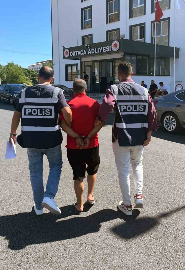 Kasten öldürme suçundan 18 yıl 4 ay hapis cezasıyla aranan M.A. Dalaman'da tutuklandı