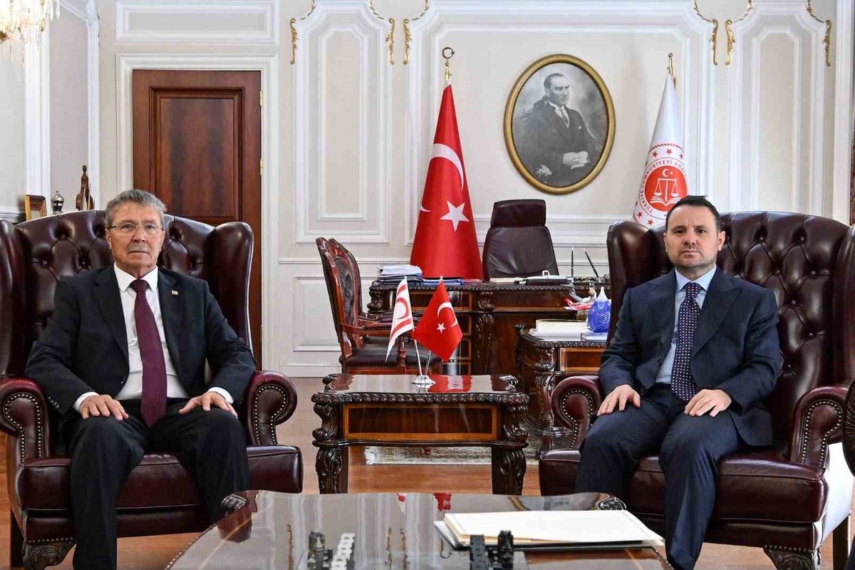 Adalet Bakanı Gürlek, KKTC Başbakanı Üstel ile gemi kazası sonrası adli iş birliğini görüştü