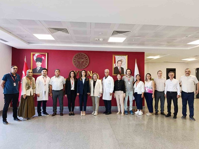 Aydın Şehir Hastanesi'nde başhekimlik görevini Prof. Dr. Özlem Özbağçıvan devraldı