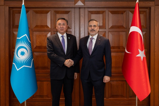 Bakan Fidan, TDT Genel Sekreteri Ömüraliyev'i Ankara'da kabul etti