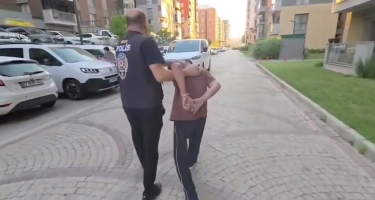 Bayburt\'ta internetten yedek parça satışıyla 42 kişiyi dolandıran şüpheli tutuklandı