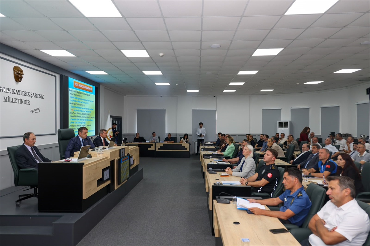 Bilecik\'te düzenlenen güvenlik toplantısında okul çevreleri için tedbirler ele alındı
