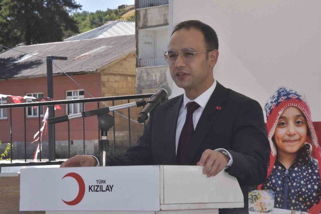 Bitlis’te Türk Kızılay Aşevi hizmete açıldı