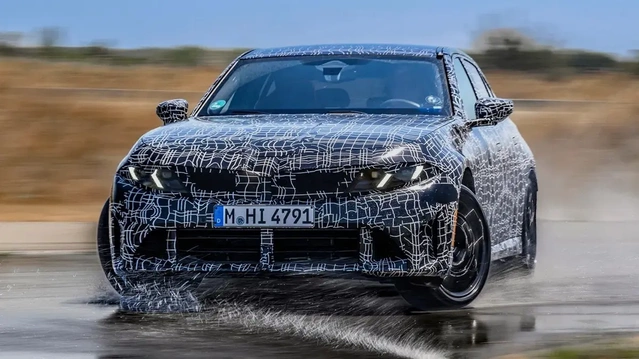 BMW Yeni 3 Serisi'nde güçlenen M350 xDrive ve Drift Moment ile gelecek