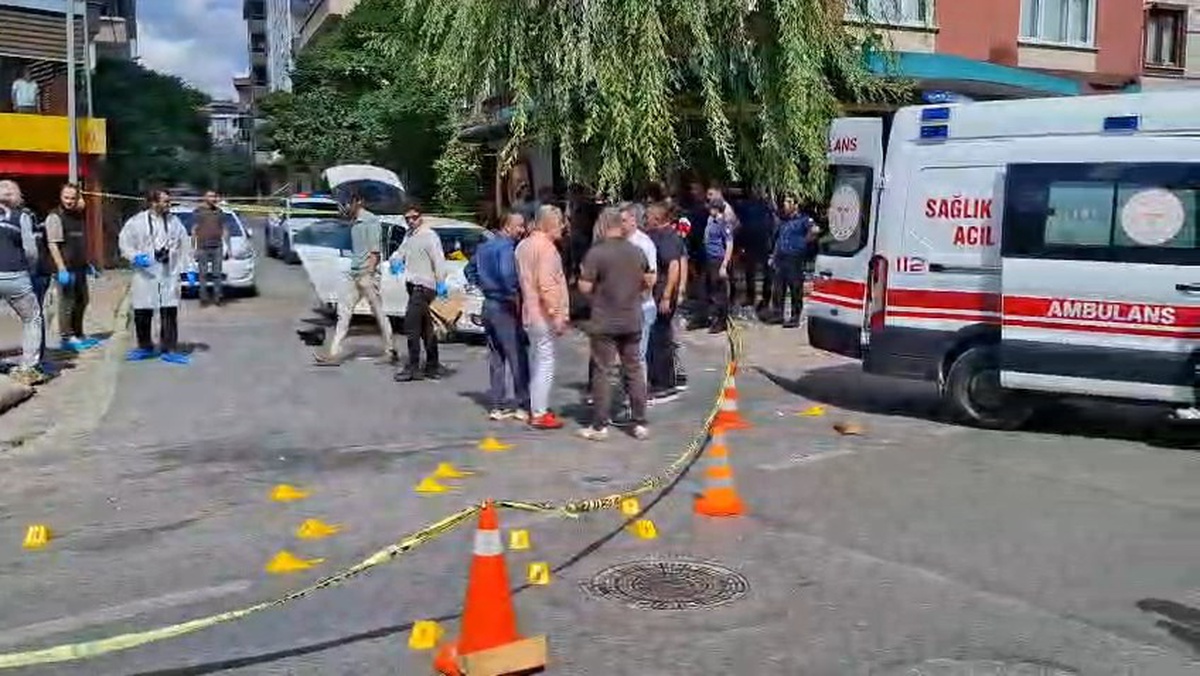Çekmeköy\'de silahlı saldırıda otomobil sürücüsü hayatını kaybetti